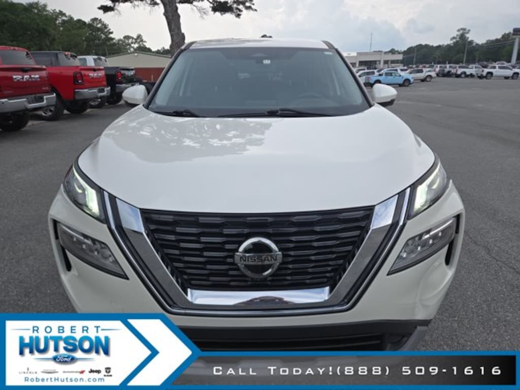 Used 2021 Nissan Rogue SV SUV