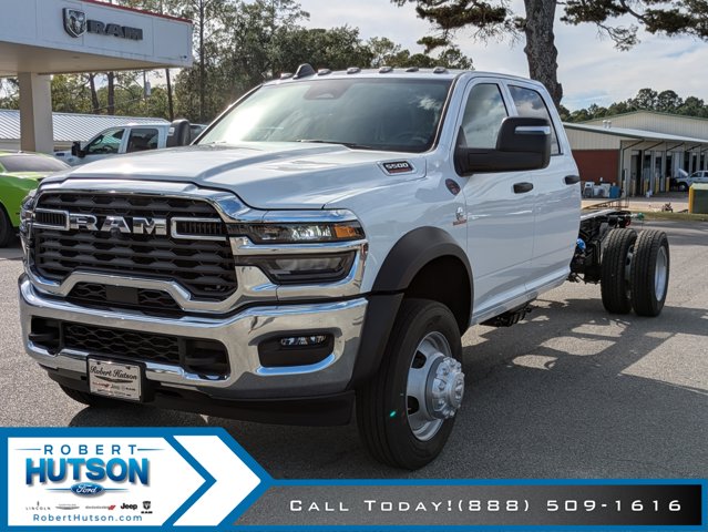 2026 Ram 5500 Tradesman photo 2