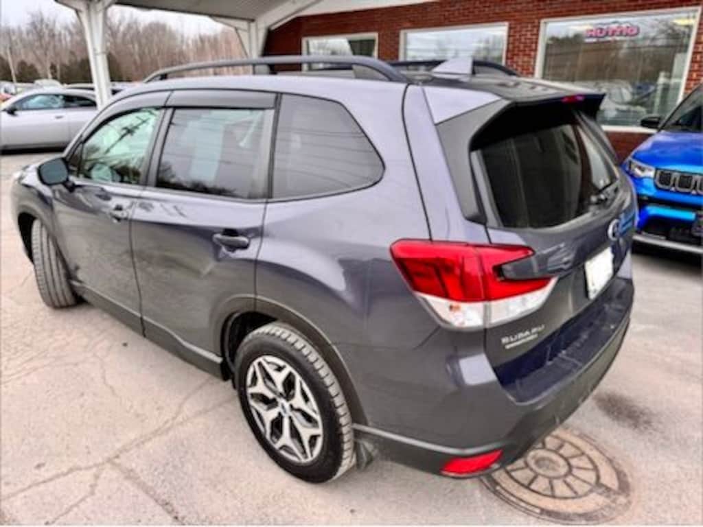 Used 2021 Subaru Forester Premium SUV