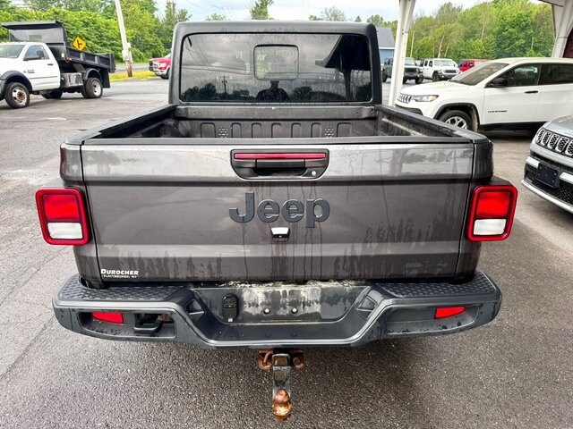 2020 Jeep Gladiator Sport photo 3