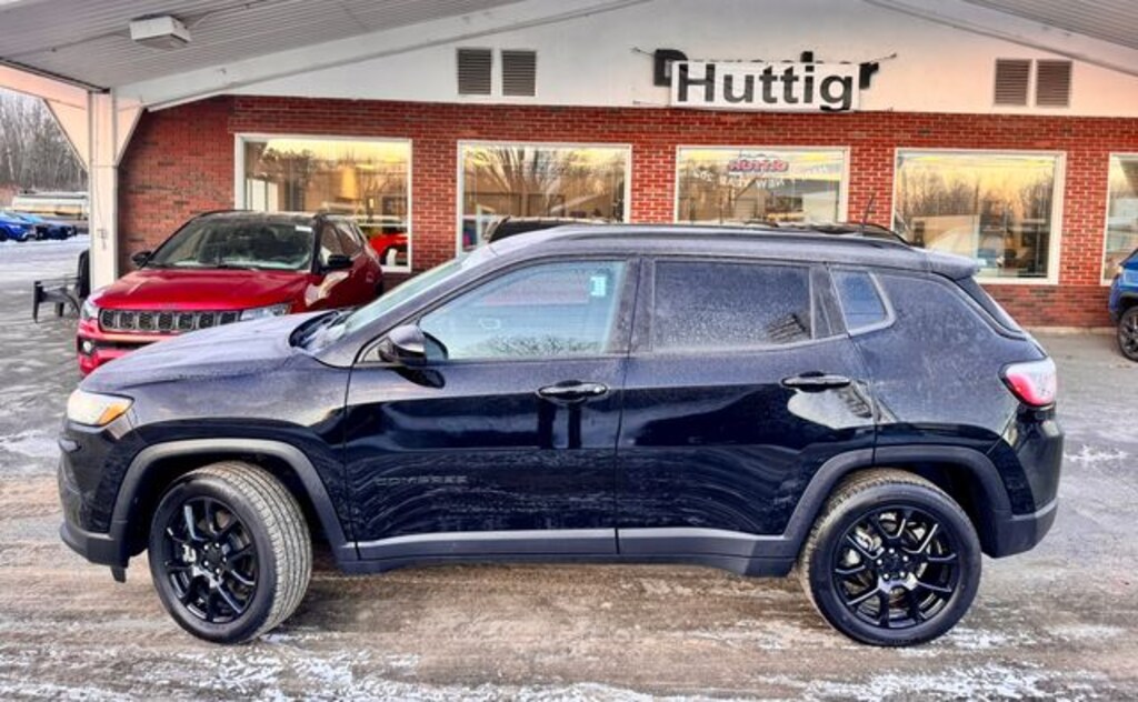 Used 2023 Jeep Compass Latitude SUV