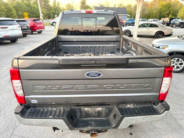 2022 Ford F-350 XL photo 3