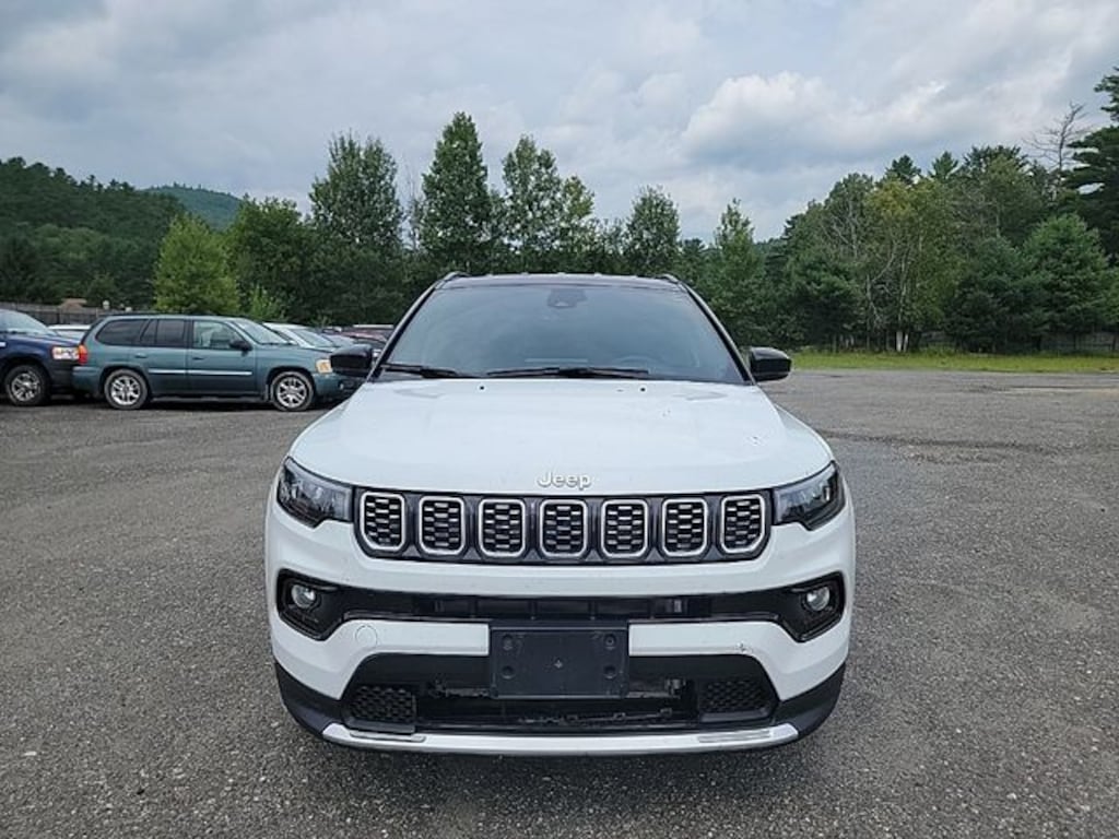 Used 2024 Jeep Compass Limited SUV