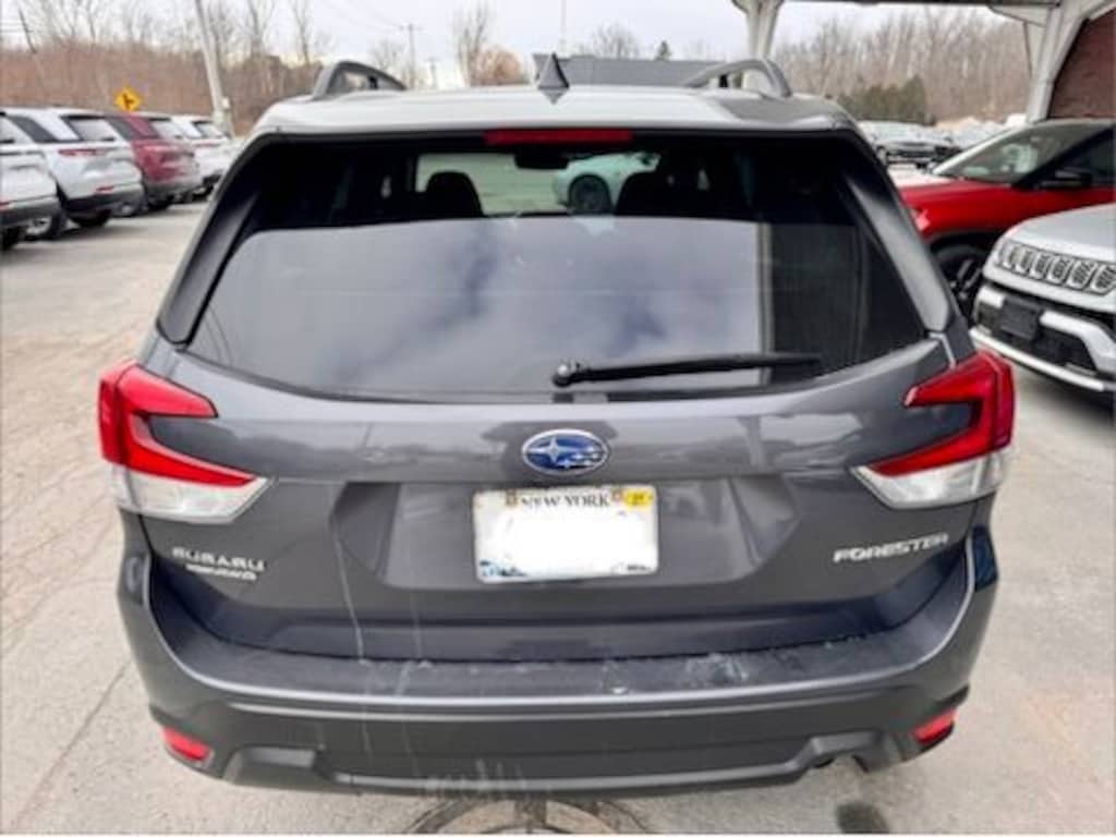 Used 2021 Subaru Forester Premium SUV