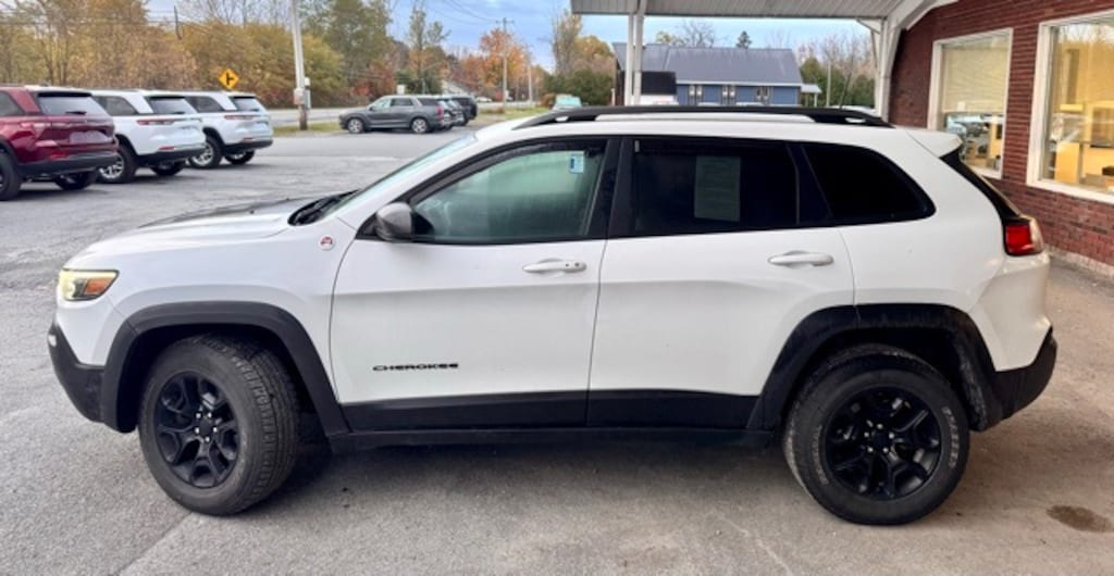 Used 2019 Jeep Cherokee Trailhawk 4x4 SUV