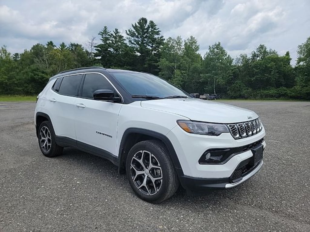 Used 2024 Jeep Compass Limited SUV