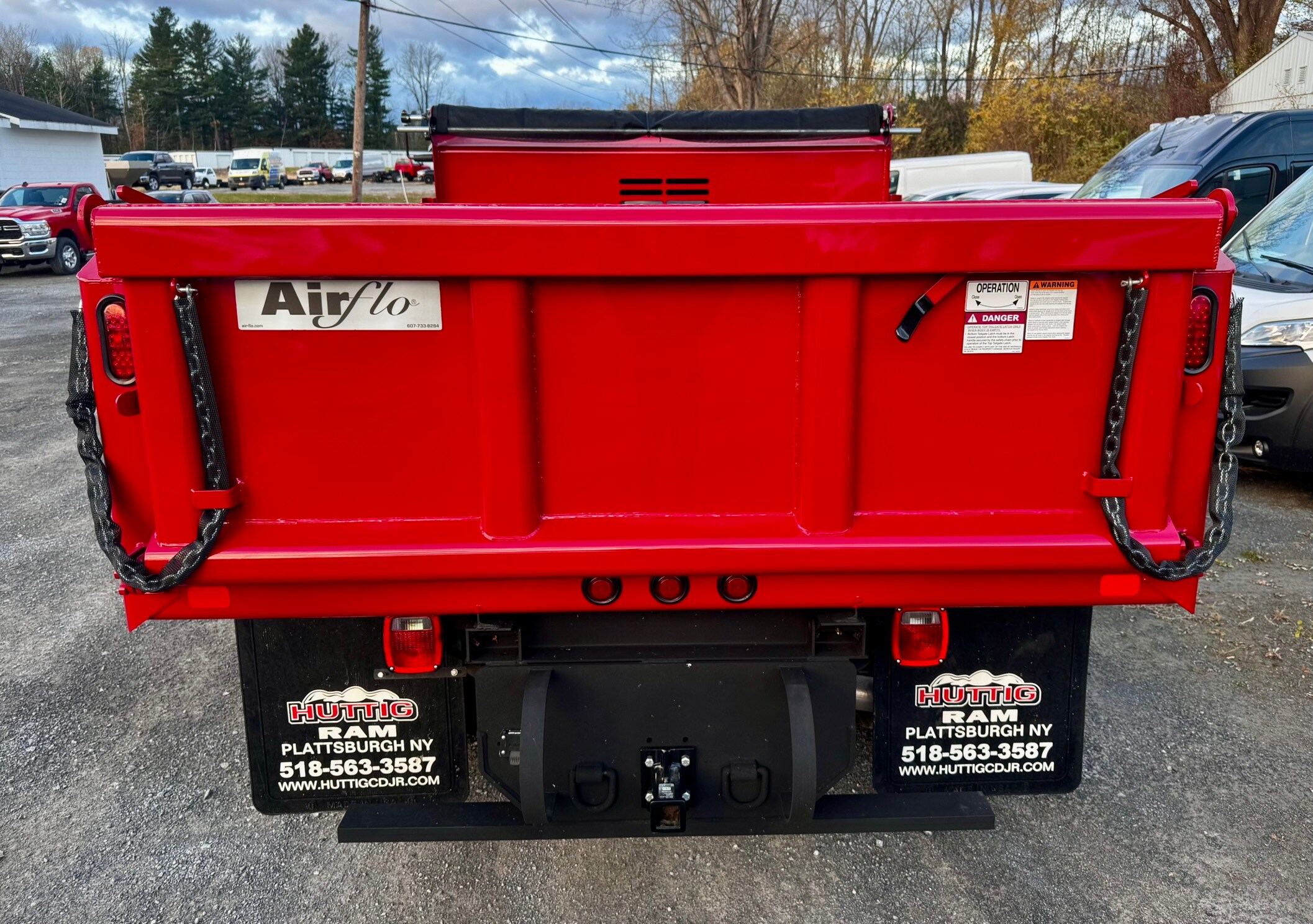 2024 Ram 5500 Tradesman photo 3