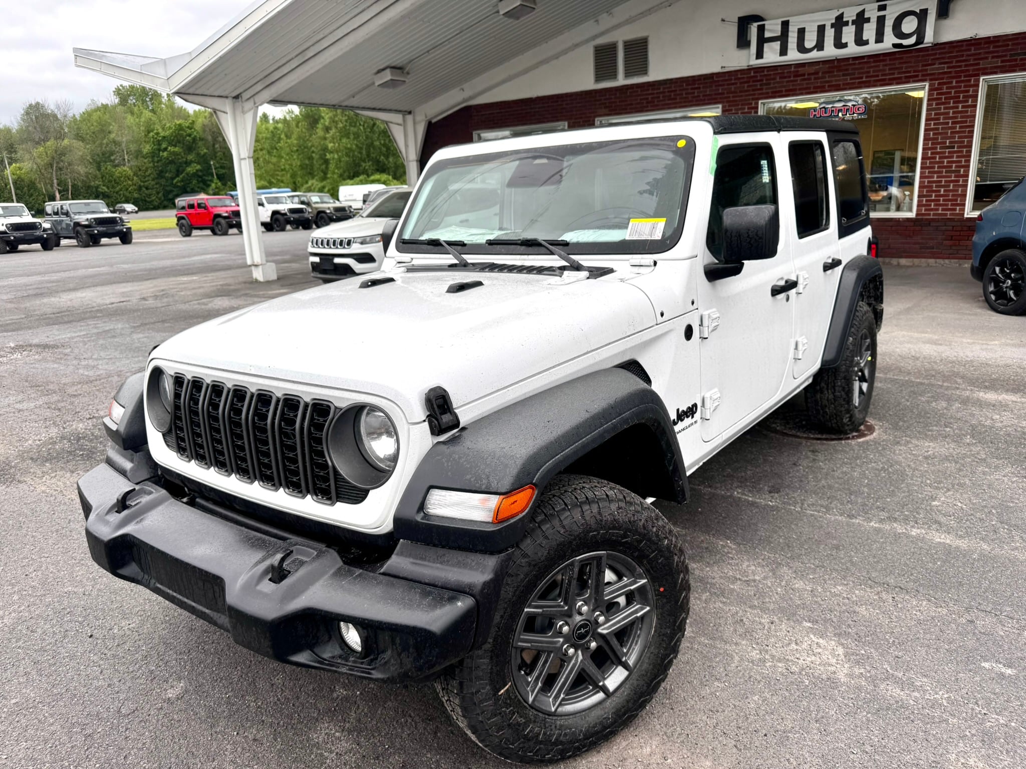 2025 Jeep Wrangler 4-Door Sport S's photo