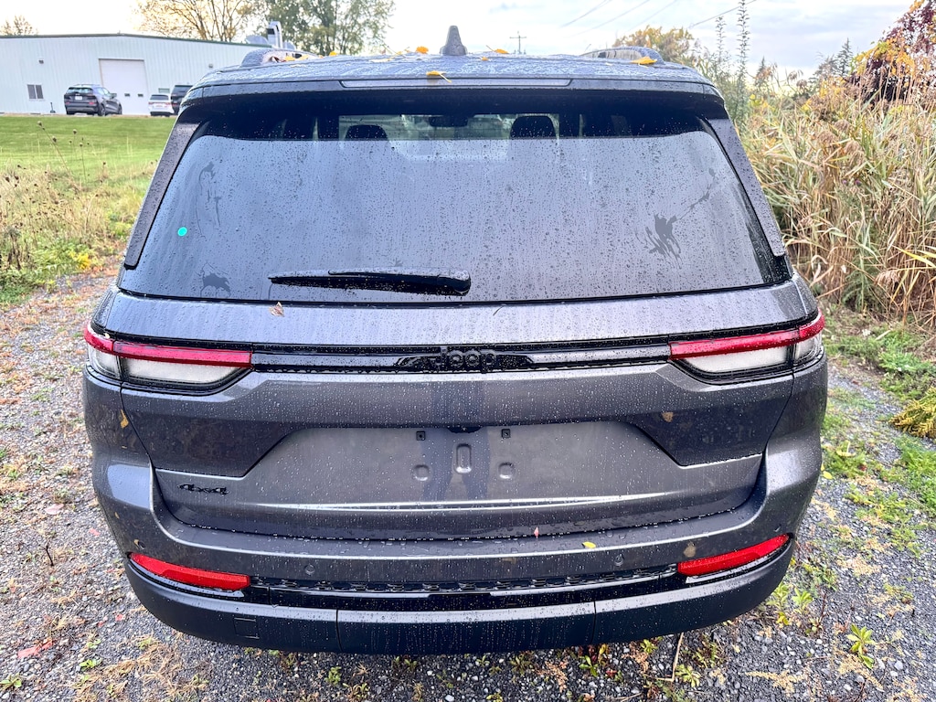 New 2025 Jeep Grand Cherokee ALTITUDE X 4X4 Sport Utility