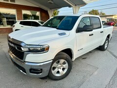 2025 Ram 1500 BIG HORN CREW CAB 4X4 5'7 BOX Pickup