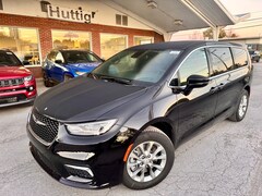 2026 Chrysler Pacifica SELECT AWD Passenger Van