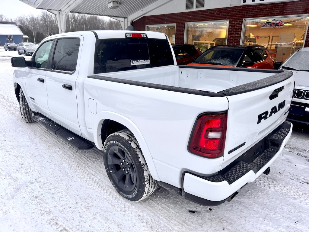 New 2026 Ram 1500 BIG HORN CREW CAB 4X4 5'7 BOX Pickup