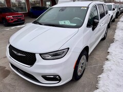 2026 Chrysler Pacifica SELECT AWD Passenger Van