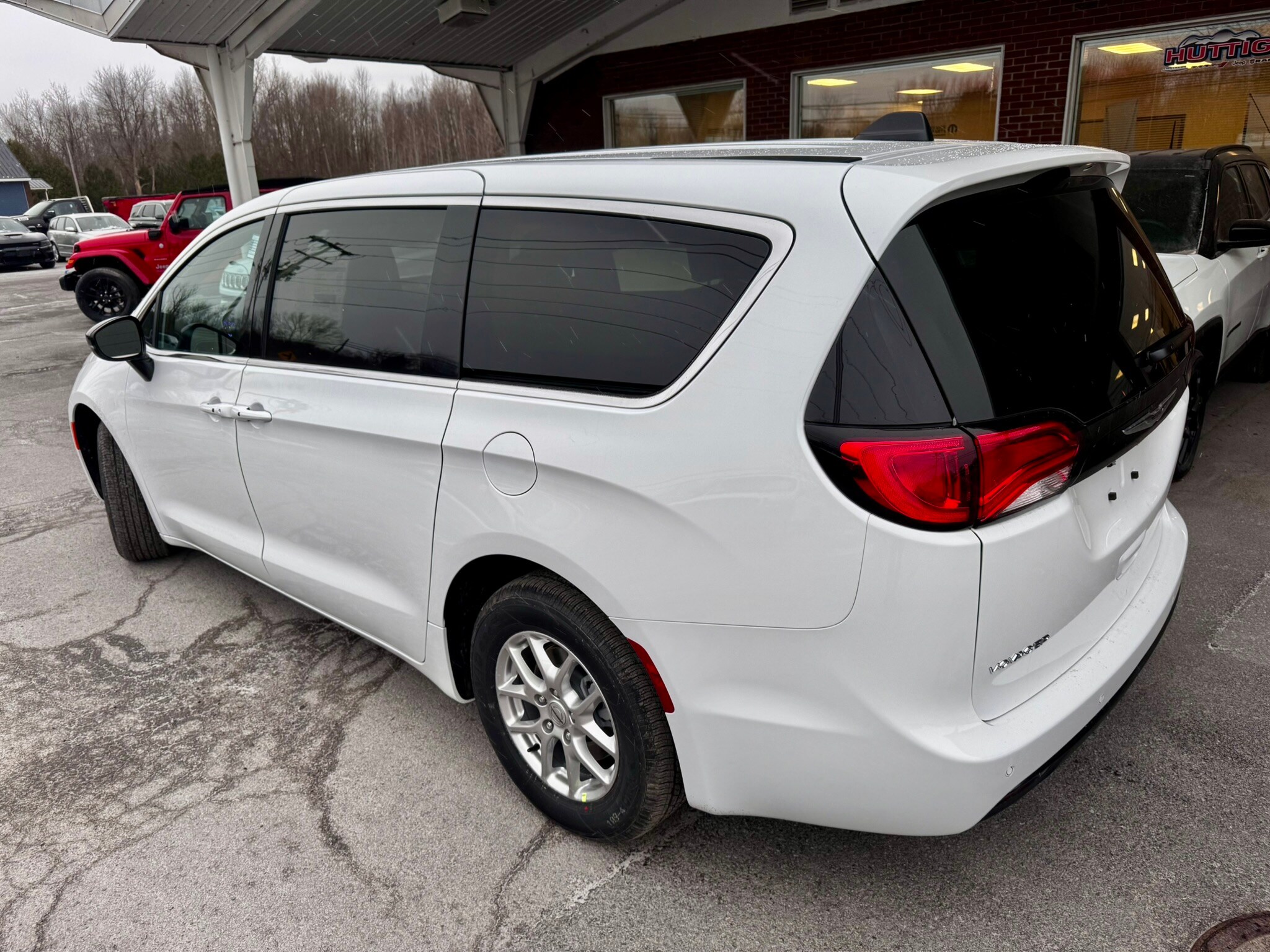 2025 Chrysler Voyager LX photo 3