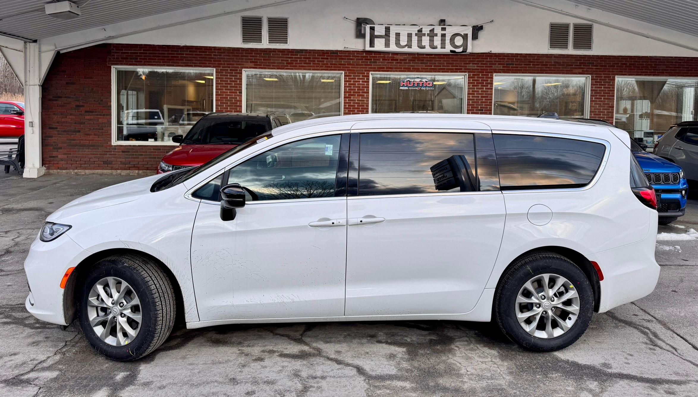 Vehicle Image 2