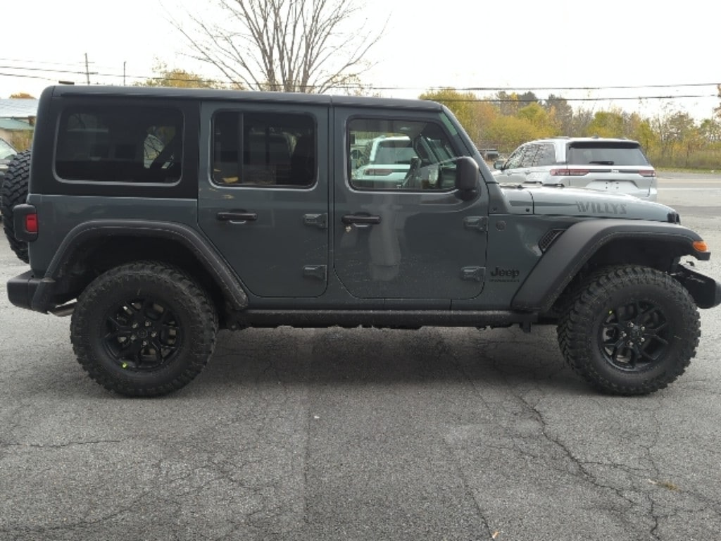 New 2026 Jeep Wrangler 4-DOOR WILLYS Sport Utility