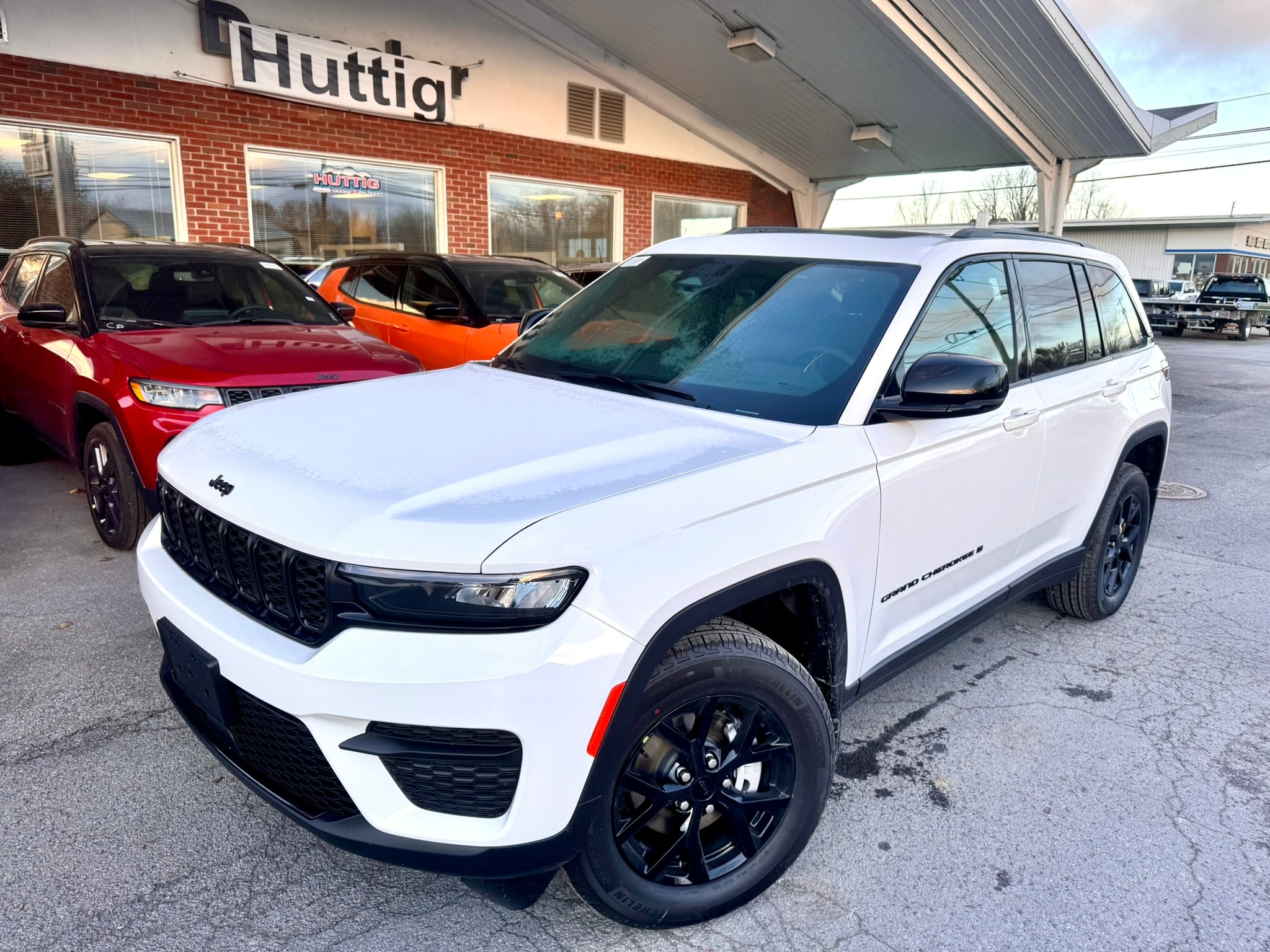 2025 Jeep Grand Cherokee Altitude's photo