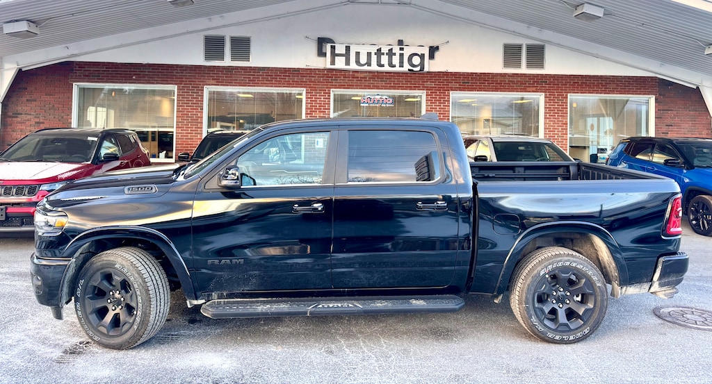 New 2026 Ram 1500 BIG HORN CREW CAB 4X4 5'7 BOX Pickup