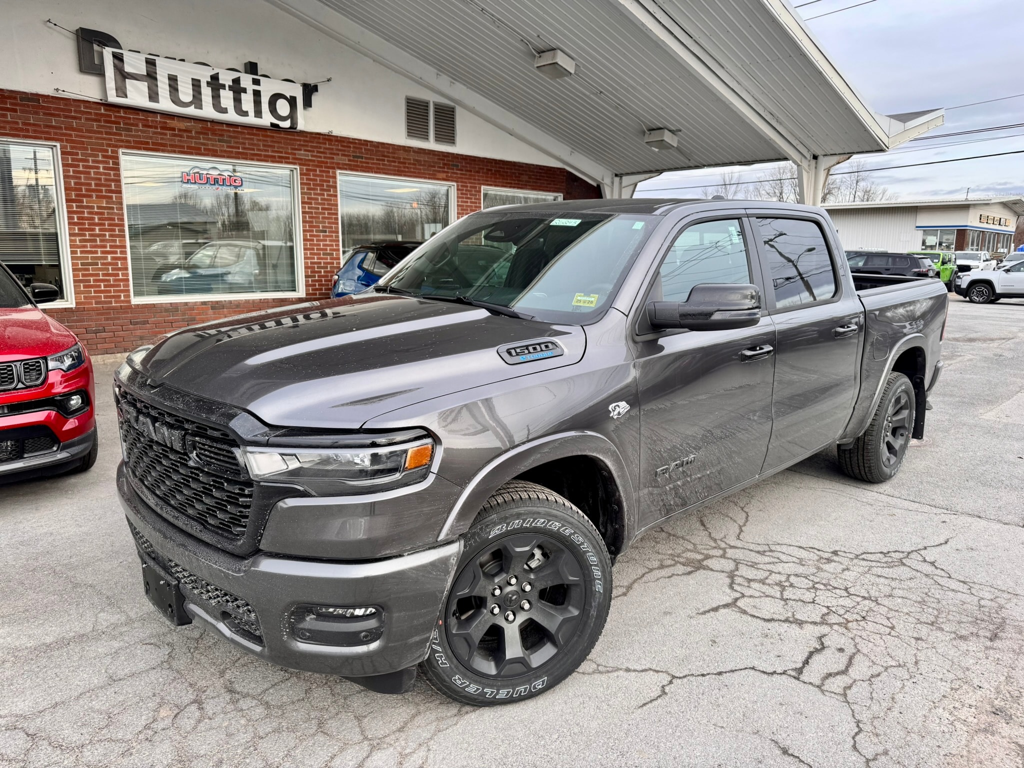2026 Ram 1500 BIG HORN CREW CAB 4X4 5'7 BOX 