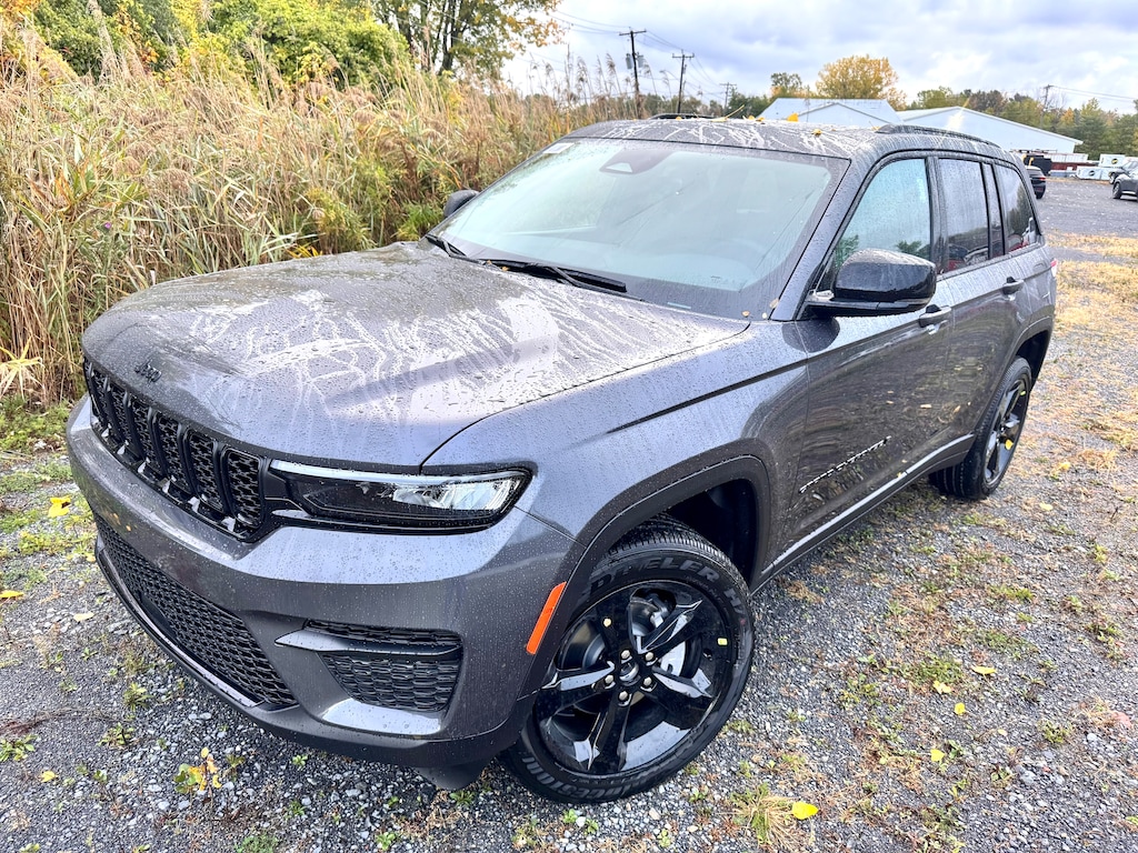New 2025 Jeep Grand Cherokee ALTITUDE X 4X4 Sport Utility