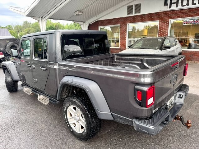 2020 Jeep Gladiator Sport photo 2