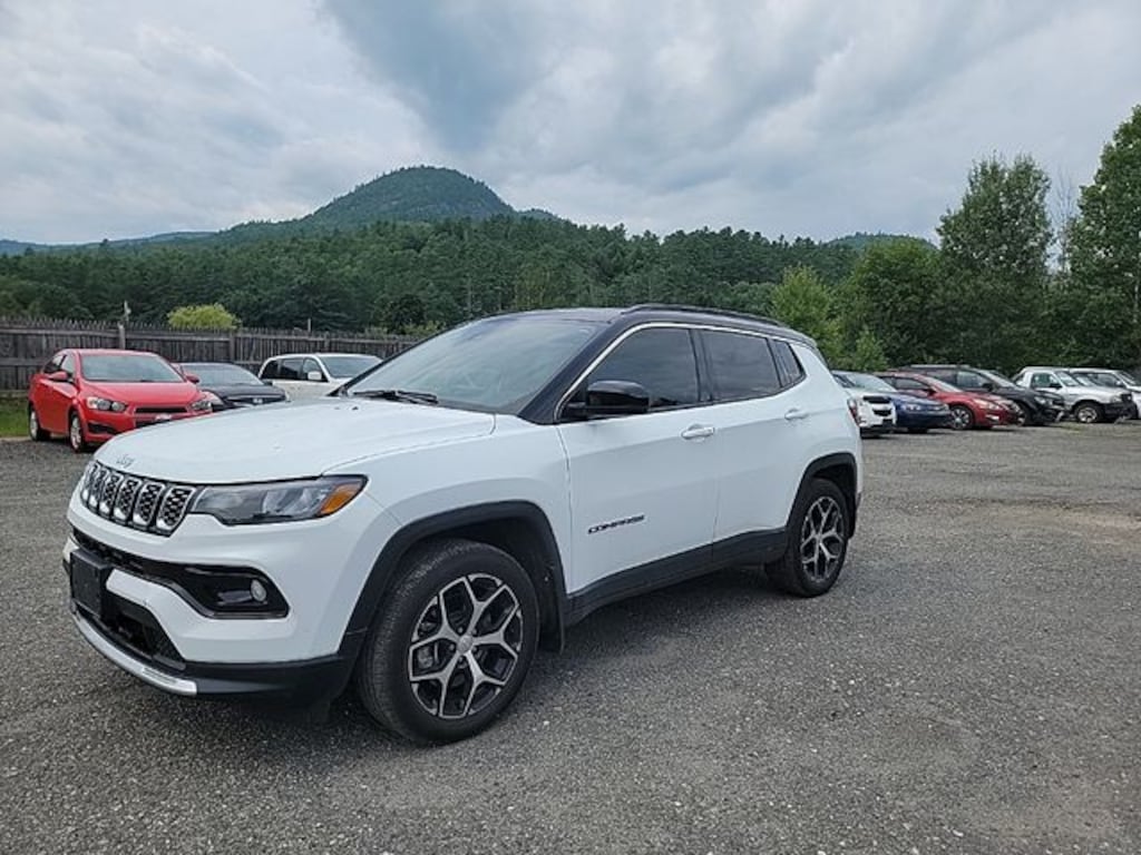 Used 2024 Jeep Compass Limited SUV
