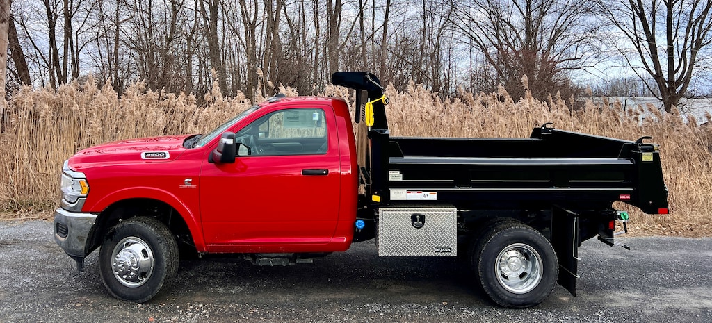 New 2024 Ram 3500 Chassis Cab 3500 TRADESMAN CHASSIS REGULAR CAB 4X4 60' CA Pickup