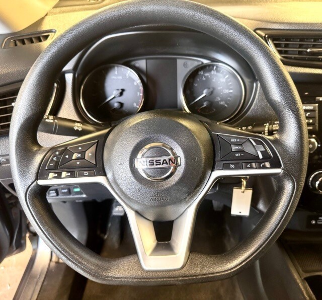 2020 Nissan Rogue S photo 2