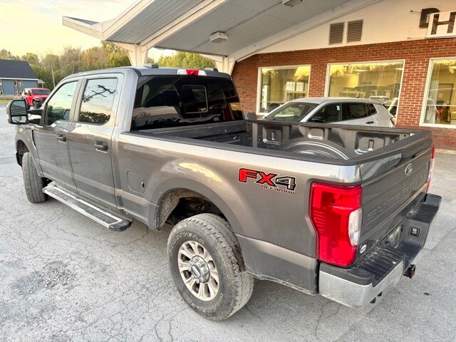 2022 Ford F-350 XL photo 2