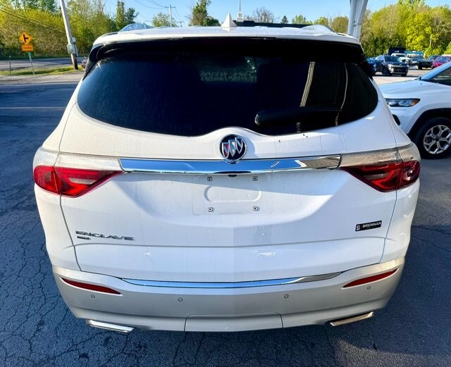 2024 Buick Enclave Essence photo 3