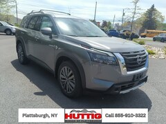 2025 Nissan Pathfinder SL SUV
