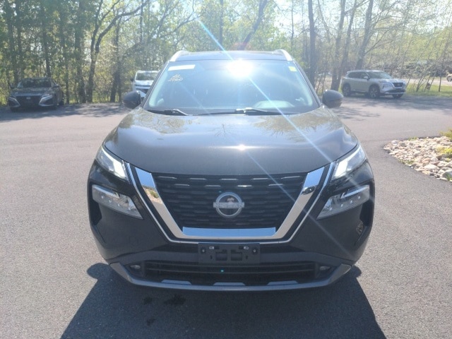 Used 2022 Nissan Rogue SL with VIN 5N1BT3CBXNC692056 for sale in Plattsburgh, NY