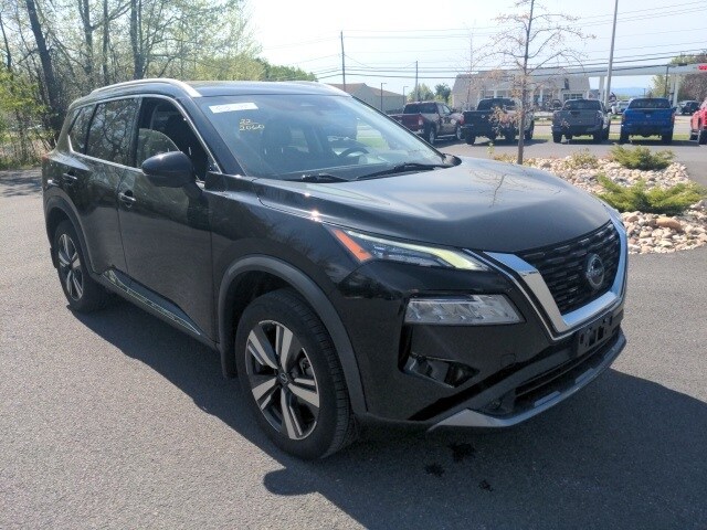 2022 Nissan Rogue SL photo 3
