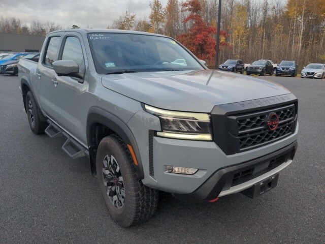 2024 Nissan Frontier PRO-4X photo 3