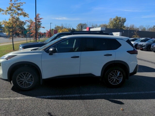 2023 Nissan Rogue S photo 4