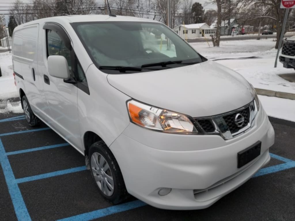 Used 2017 Nissan NV200 SV Van Compact Cargo Van