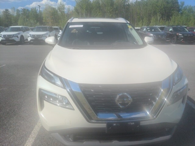 2021 Nissan Rogue SL photo 2