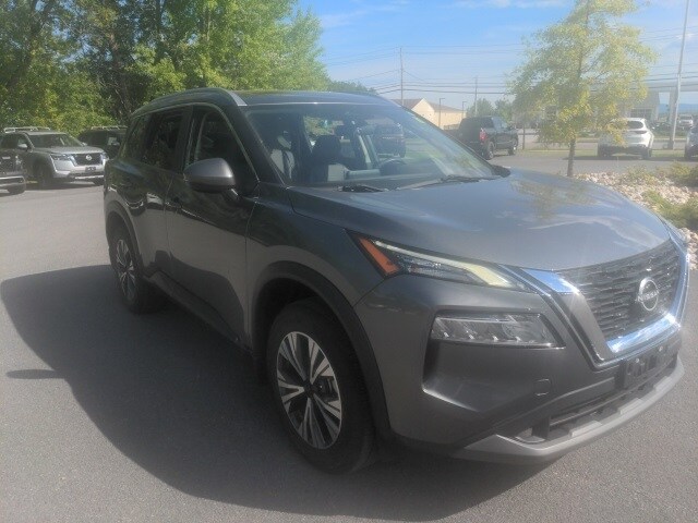 2023 Nissan Rogue SV photo 2