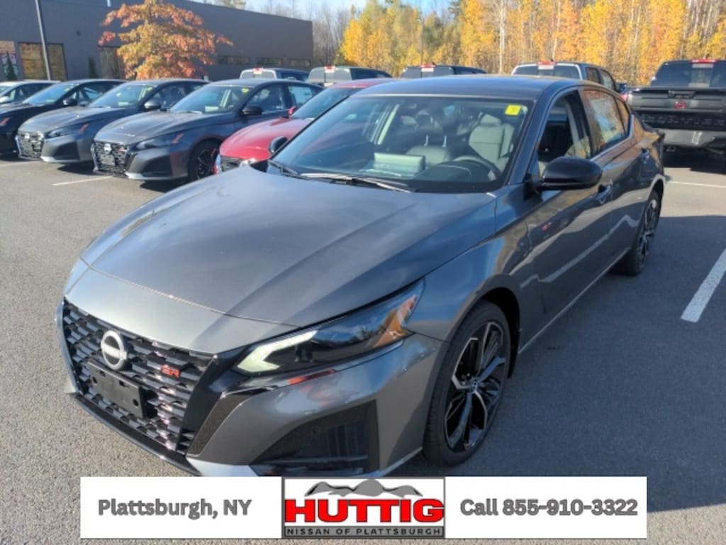 New 2025 Nissan Altima SR Sedan