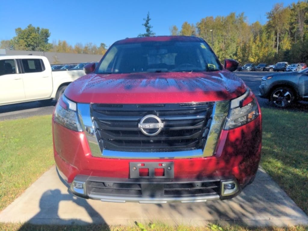 Used 2022 Nissan Pathfinder Platinum SUV