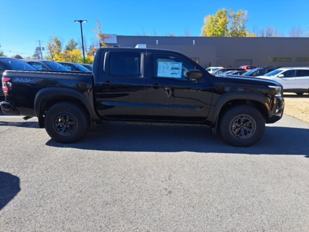 New 2025 Nissan Frontier PRO-4X Truck Crew Cab