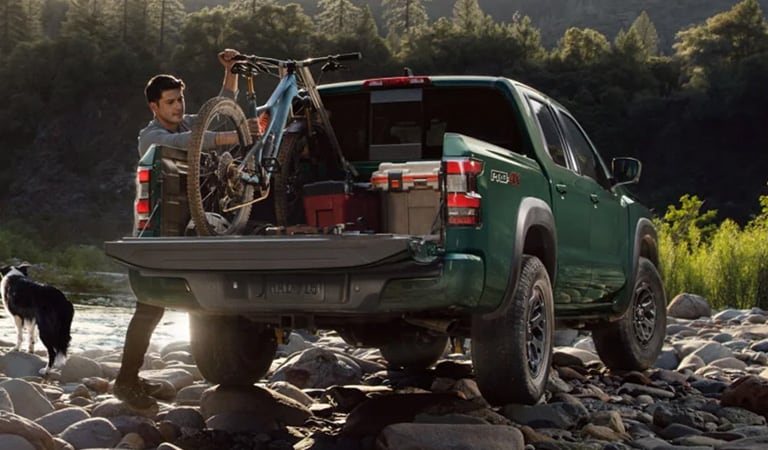 2025 Nissan Frontier Plattsburgh New York