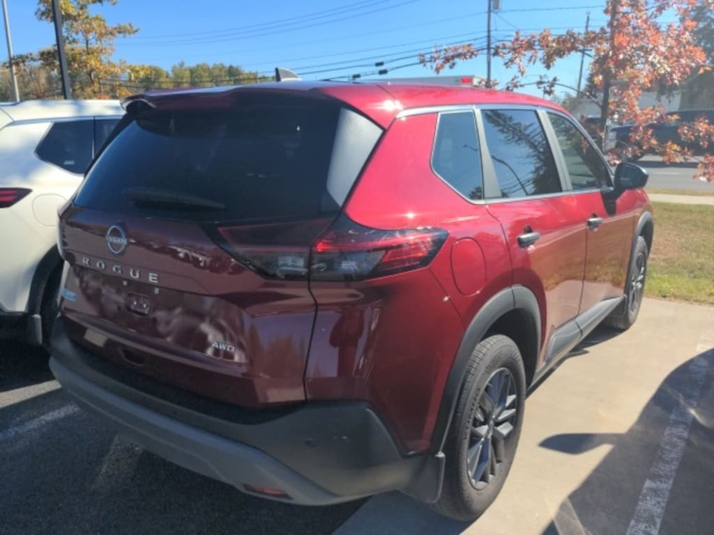 Used 2023 Nissan Rogue S SUV
