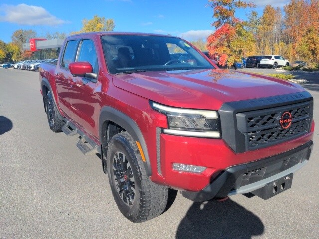 2022 Nissan Frontier PRO-4X photo 3