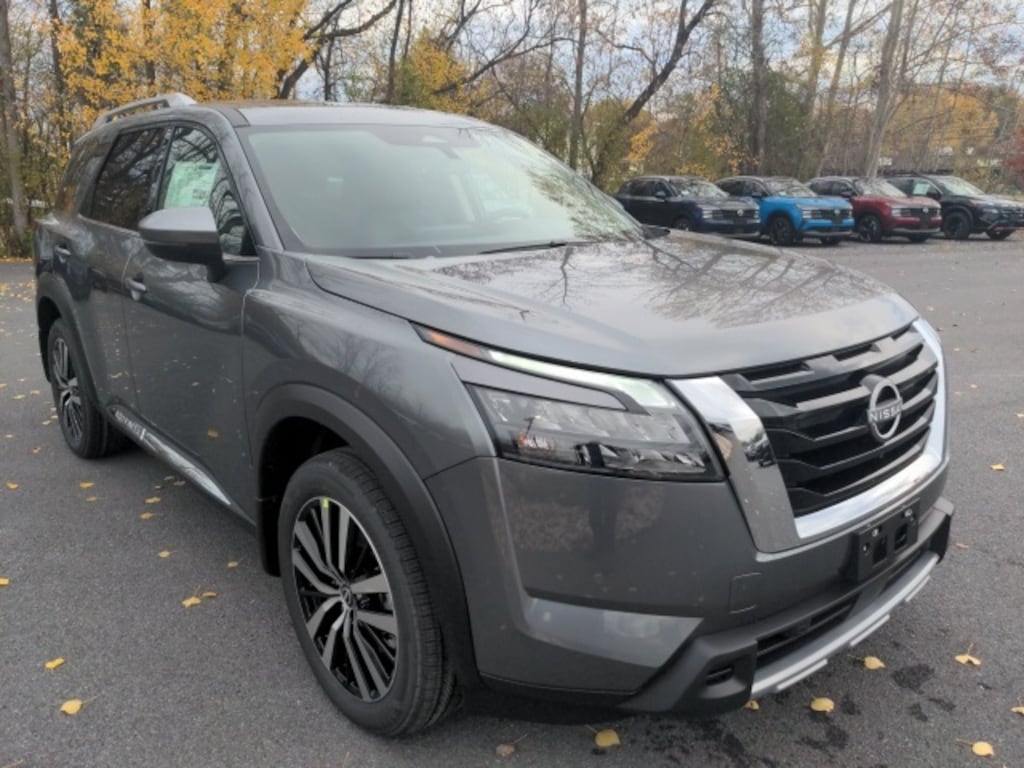 New 2025 Nissan Pathfinder Platinum SUV