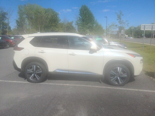 2021 Nissan Rogue SL photo 4