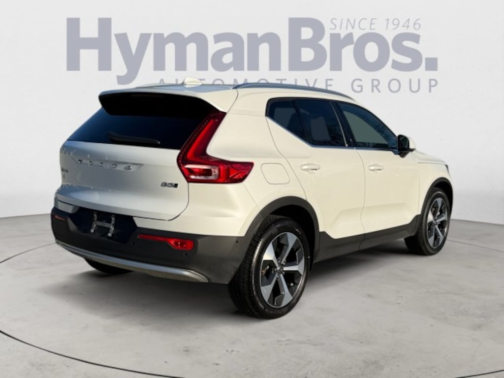 Used 2025 Volvo XC40 Plus Bright Theme AWD, $47K Msrp SUV