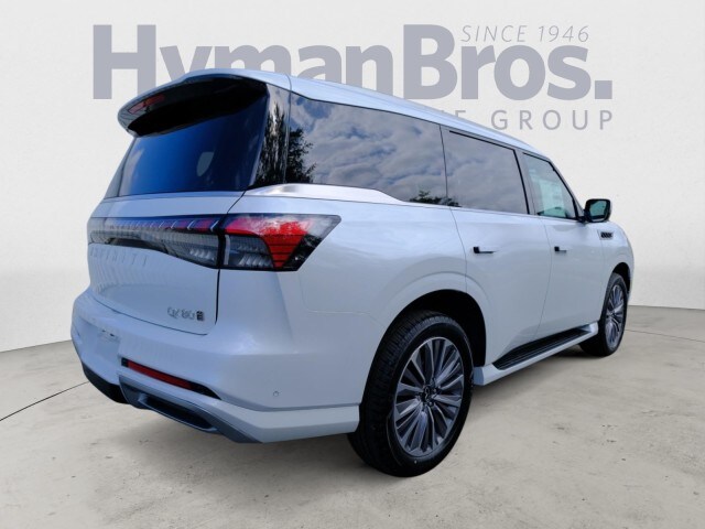 2025 Infiniti QX80 Luxe photo 3