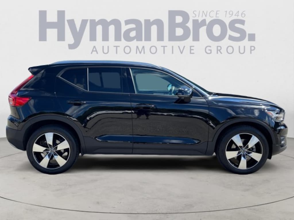 Used 2019 Volvo XC40 Momentum AWD Vision, Advanced, Pano, Multimedia SUV