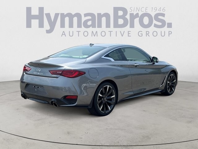 2022 Infiniti Q60 Luxe photo 3